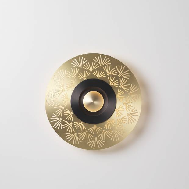 Applique Earth Palm